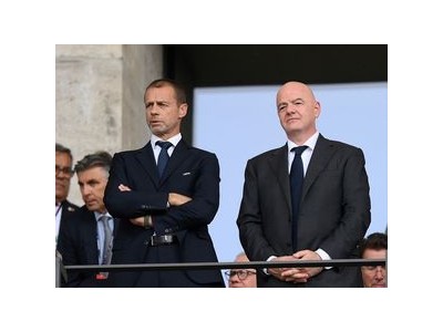 인판티노 FIFA 회장에 대한 UEFA 형사 절차 준비