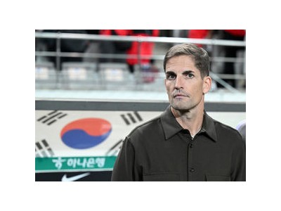 모레노 감독 한국 축구대표팀에 4-4-2 전형 내세워