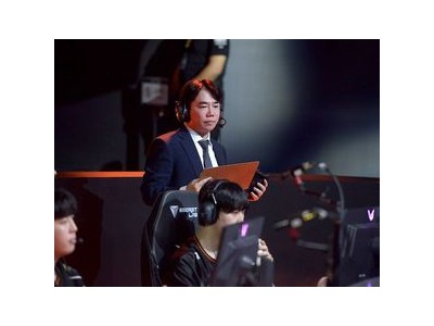 옴므 윤성영 감독 T1전 승리 예고했지만 결과는?