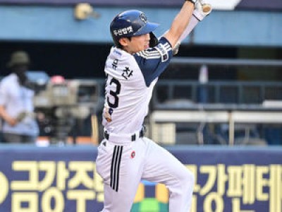 두산 vs LG LG는 전날 패배로 분위기 떨어져