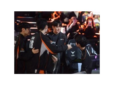 스매시 신금재로 원거리 딜러 바꿨지만 결과는 변함 없음
