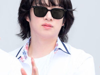 김희철 거꾸로 태극기 논란 이후 입장 밝혀